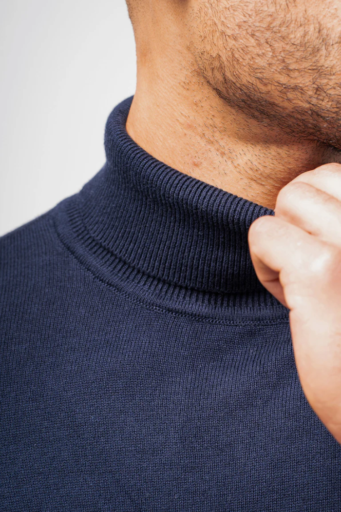 Suéter de punto de merino de cuello alto Forth
