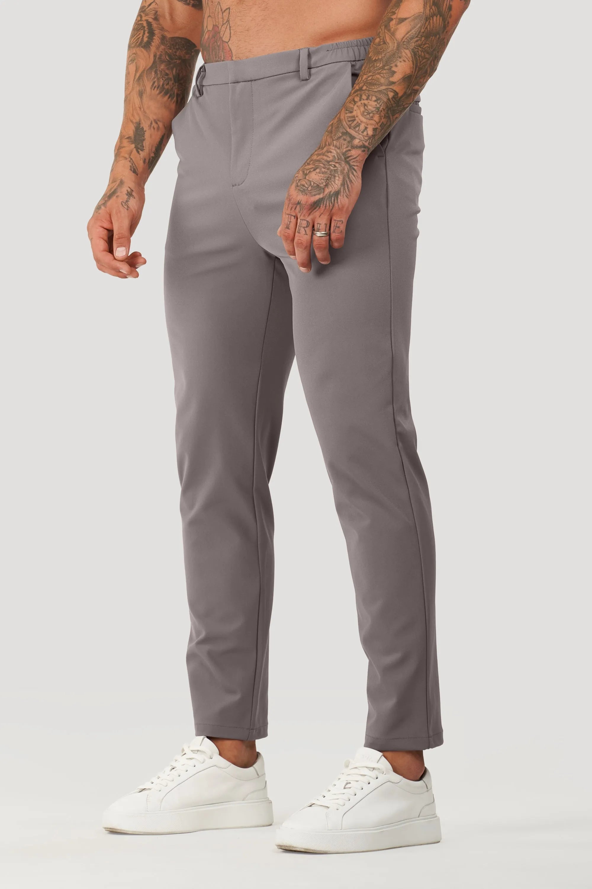 Pantalones de sastrería Tech Forth para hombre en gris