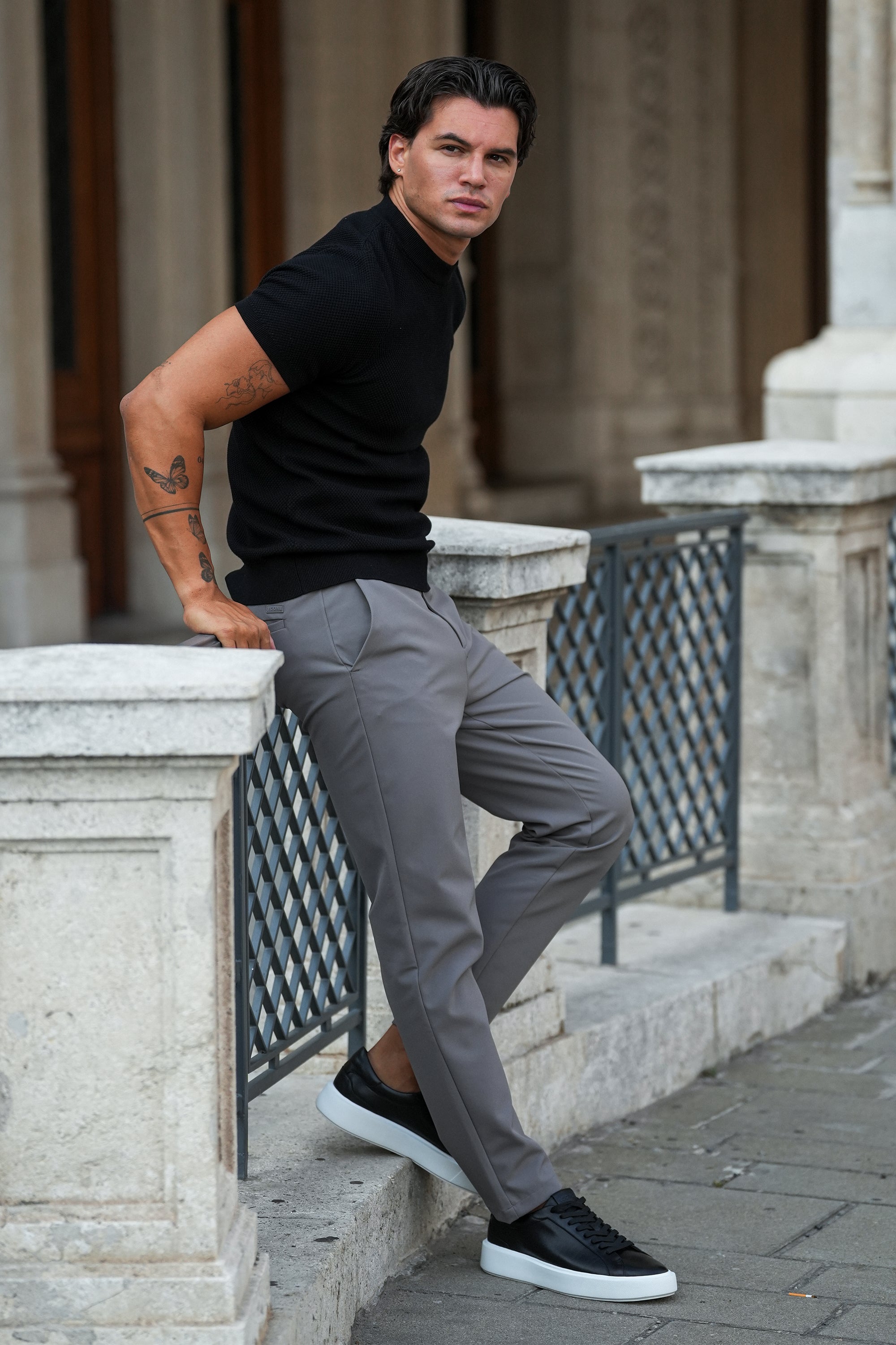 Pantalones de sastrería Tech Forth para hombre en gris